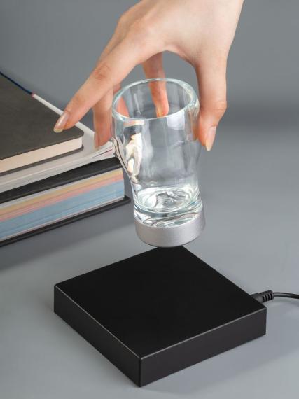 Левитирующий стакан Leviglass