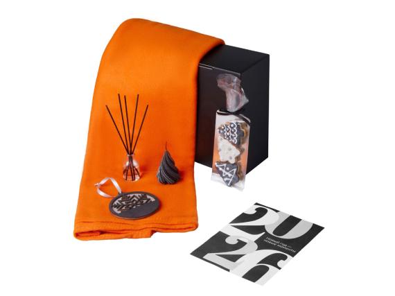 Подарочный набор «Re:Home» с пледом, свечой и диффузором