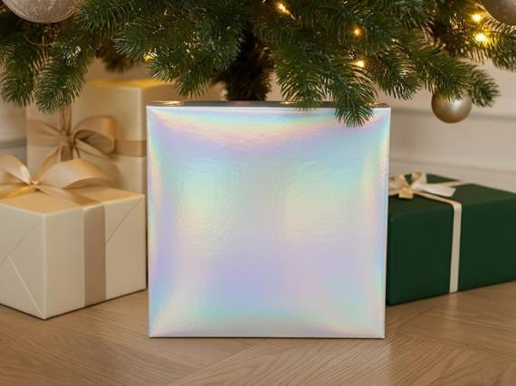 Подарочная коробка с голографическим шубером «Aurora», L