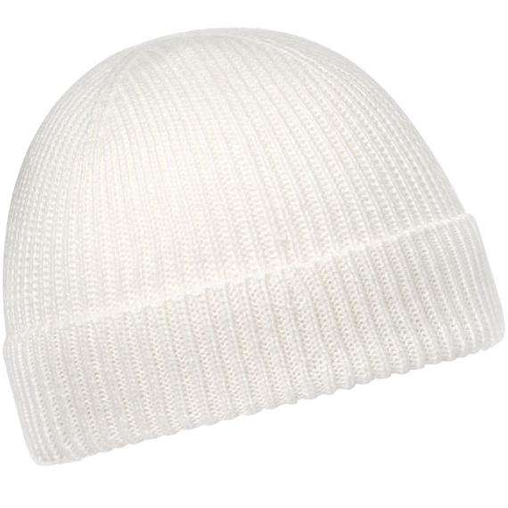 Шапка Bernard, молочно-белая