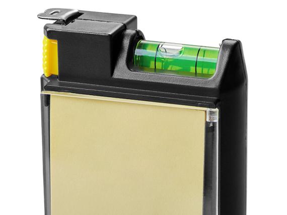 Рулетка на 2 м с уровнем и блоком для записей «Nerd»